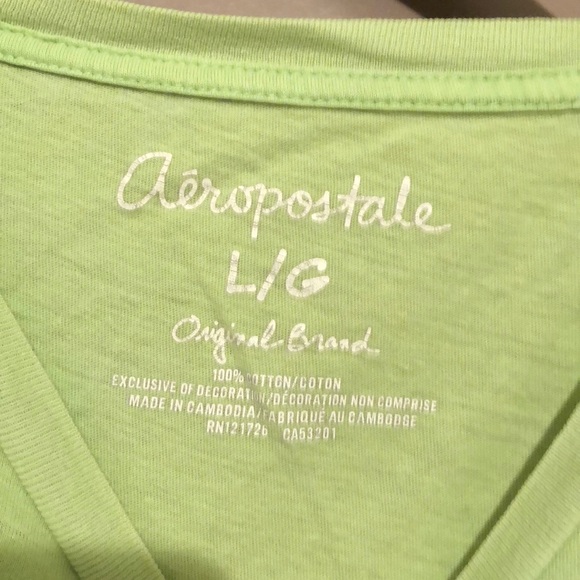 T shirt - Picture 2 of 2